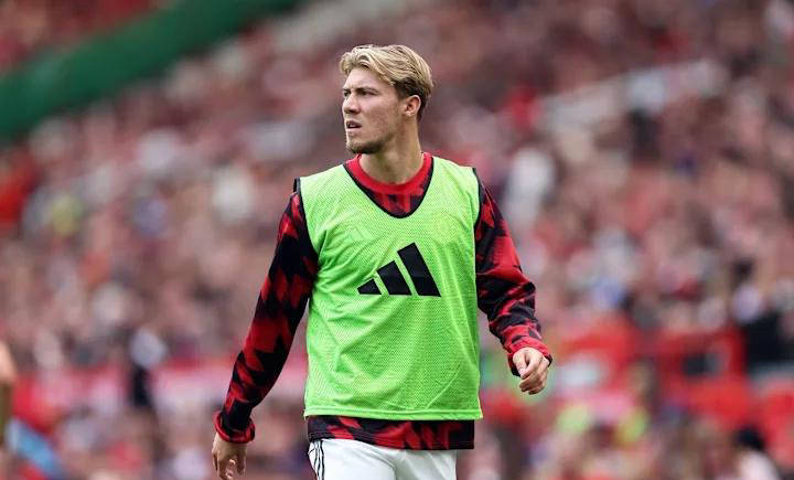 霍伊伦德正式同意离队，前往意大利接受体检